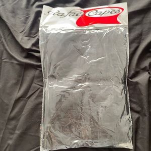 Salon capes for when hair cutting so doesn’t go on clothes